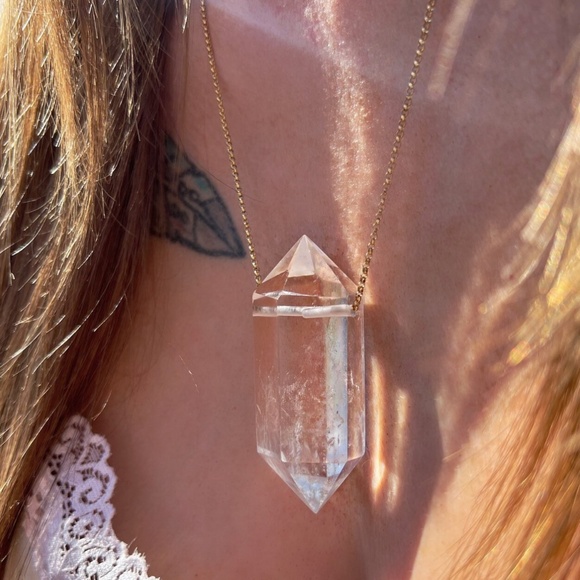 Extra large clear quartz pendant necklace - Picture 3 of 6
